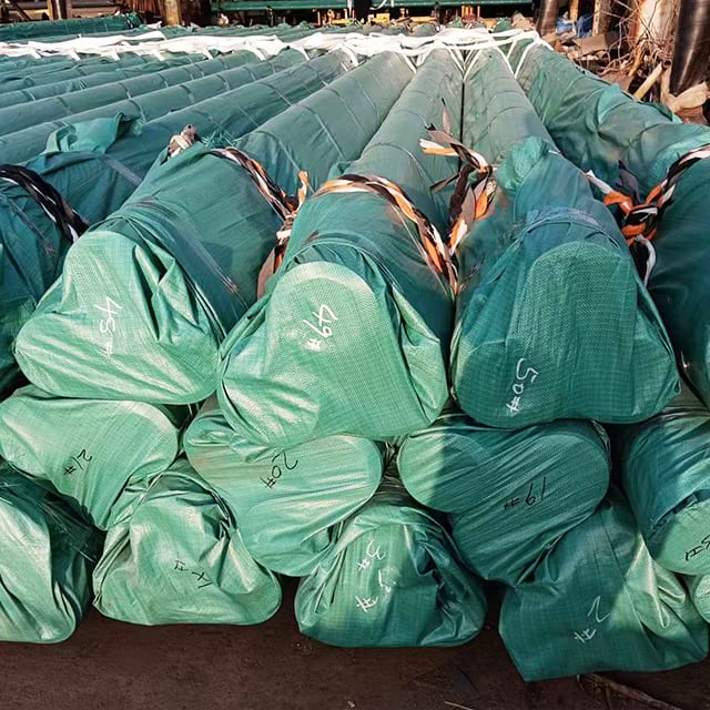 Large-diameter seamless line pipe